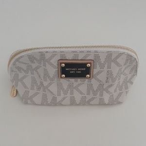 Micheal Kors makeup bag